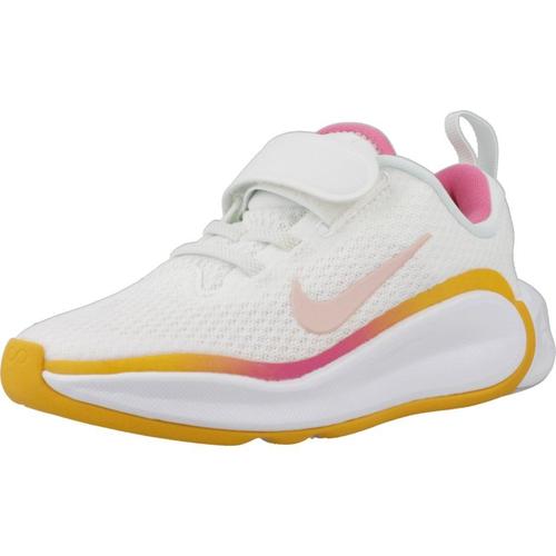 Baskets best sale filles nike